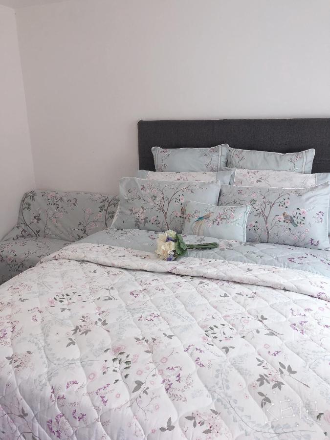 Flat 1 - Entire Modern Studio With En-Suite And Free Parking Close To Qmc, City Centre & Notts Uni Nottingham Luaran gambar